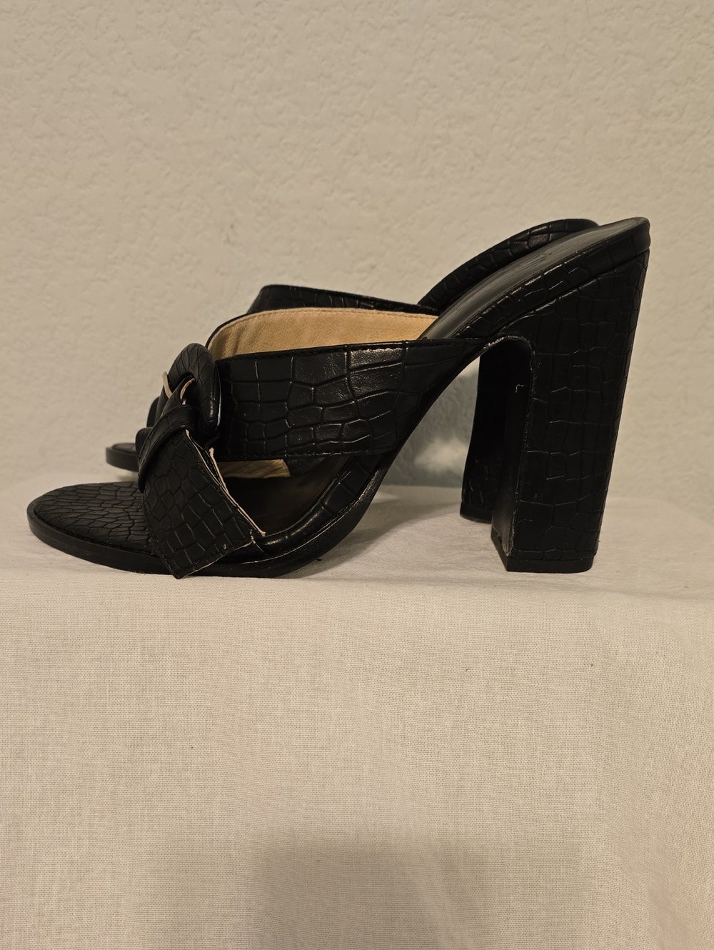 RAYE BK Croc-Embossed Knot-Front Block "Hyland Heel" Mules SZ 7.5 Tried On Only